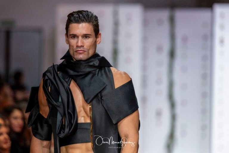 Fashion show by designer FELIX RAMIRO