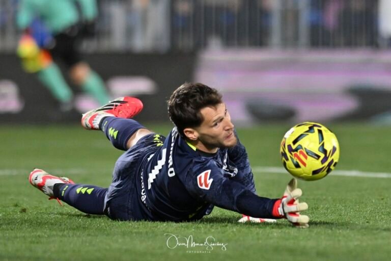 REMIRO of Real Sociedad in action