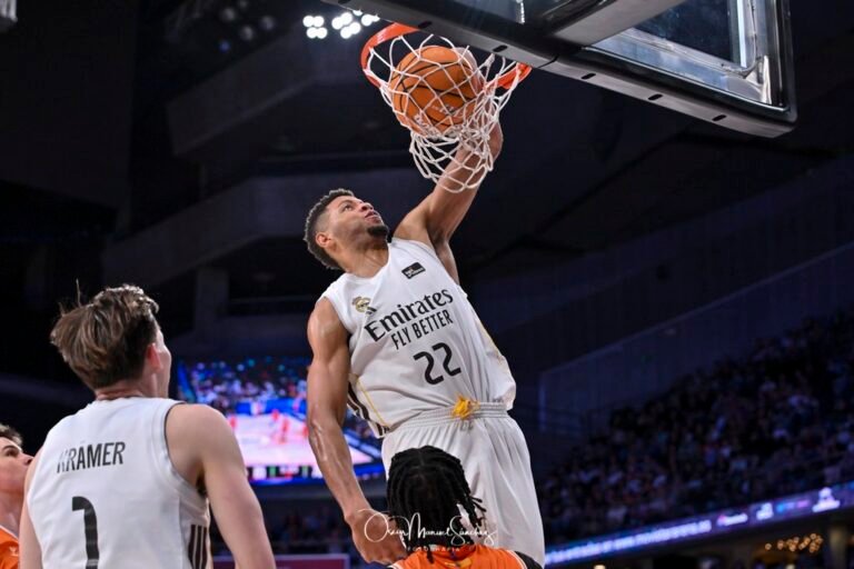 WALTER TAVARES of Real Madrid CF dunk the ball during the sixteenth round of the ENDESA LEAGUE