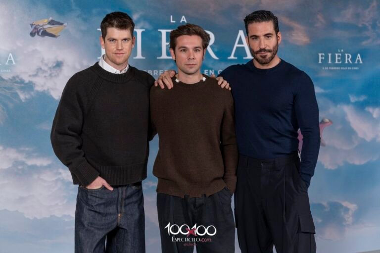 Actors MIGUEL BERNARDEAU, CARLOS CUEVAS, MIGUEL ANGEL SILVESTRE