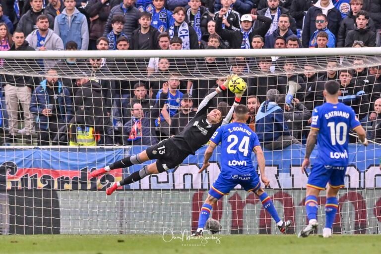 Intervention, save by DAVID SORIA of Getafe CF