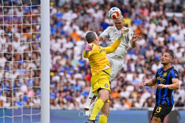 PEPE scoring with a header during the match for the 13th edition of the 2026