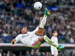 9 ENDRICK of Real Madrid CF taking a bicycle kick shot on goal (CHILENA)